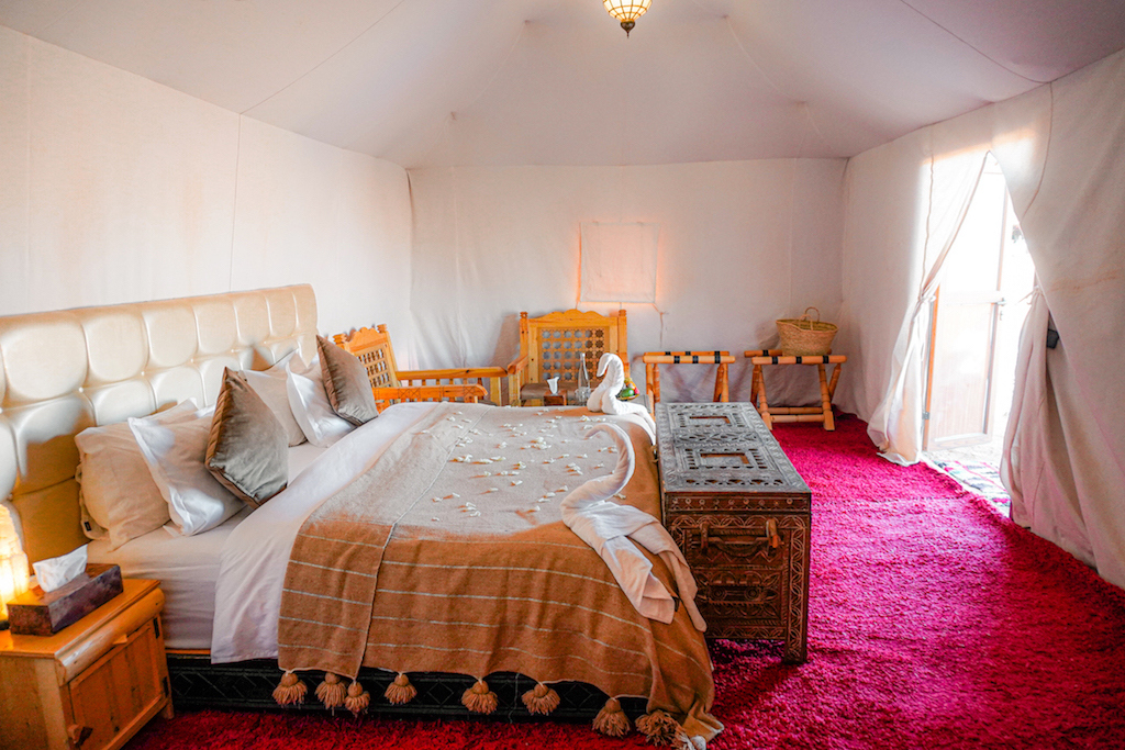 Divine 12 Erg Chebbi Luxury Camp